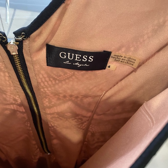 LACE GUESS DRESS - Picture 2 of 2